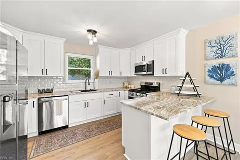 Kitchen - 9525 Willow Ter, Norfolk, VA 23503 photo 1 of 7