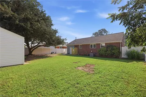 Exterior - 9525 Willow Ter, Norfolk, VA 23503 photo 8 of 8