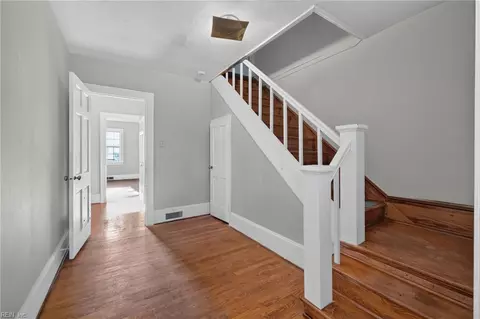 Entry Way - 113 Halifax St, Suffolk, VA 23434 photo 1 of 3