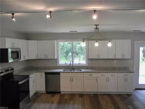 Kitchen - 4476 Noahs Ln, Gloucester, VA 23061 photo 3 of 3