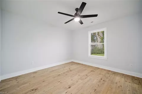 Bedroom - 409 Sharp St, Virginia Beach, VA 23452 photo 3 of 4
