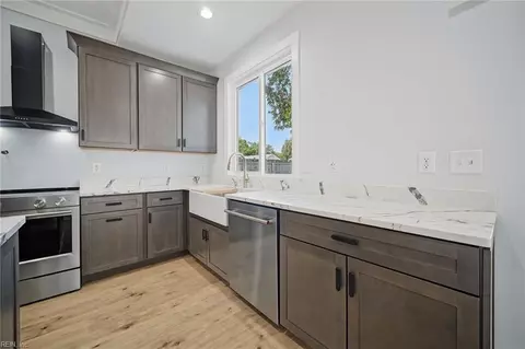 Kitchen - 409 Sharp St, Virginia Beach, VA 23452 photo 5 of 6