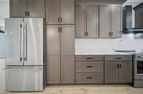 Kitchen - 409 Sharp St, Virginia Beach, VA 23452 photo 3 of 6