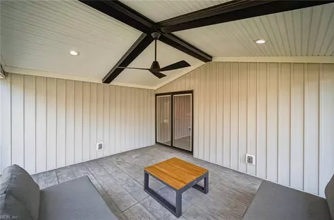 Exterior - 409 Sharp St, Virginia Beach, VA 23452 photo 7 of 7