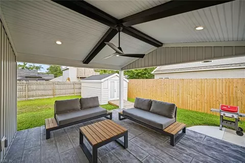 Exterior - 409 Sharp St, Virginia Beach, VA 23452 photo 2 of 7