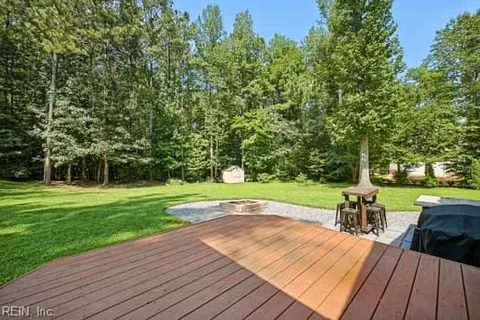Exterior - 8484 Patrick Henry Way, Gloucester, VA 23061 photo 3 of 7