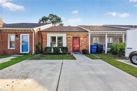 1325 Pershing Ct, Virginia Beach, VA 23453