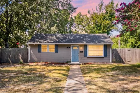 Exterior - 5110 82nd St, Hampton, VA 23605 photo 1 of 2