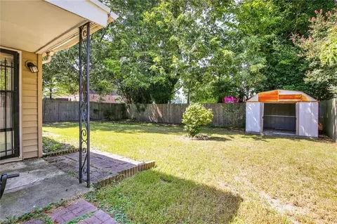 Exterior - 5110 82nd St, Hampton, VA 23605 photo 2 of 2