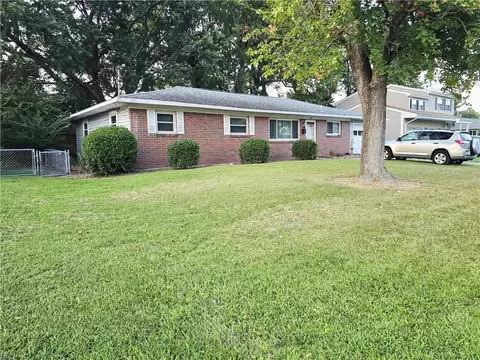 3516 Hilber St, Virginia Beach, VA 23452