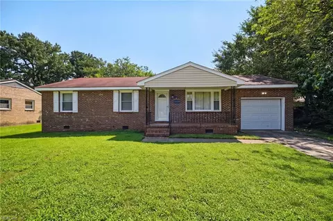 715 Coolidge St, Portsmouth, VA 23704