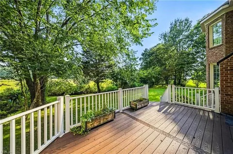 Exterior - 1417 S Veaux Loop, Norfolk, VA 23509 photo 5 of 6