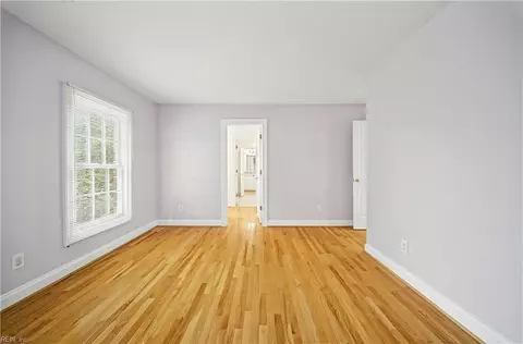Bedroom - 1417 S Veaux Loop, Norfolk, VA 23509 photo 2 of 6