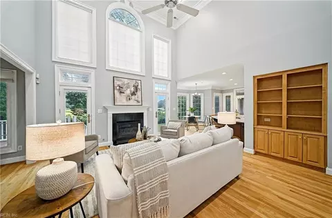 Living - 1417 S Veaux Loop, Norfolk, VA 23509 photo 4 of 5
