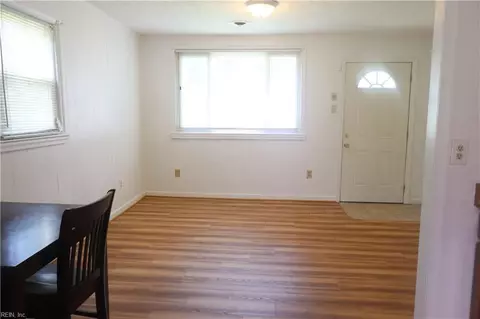 Living - 445 Smiley Rd, Hampton, VA 23663 photo 4 of 4