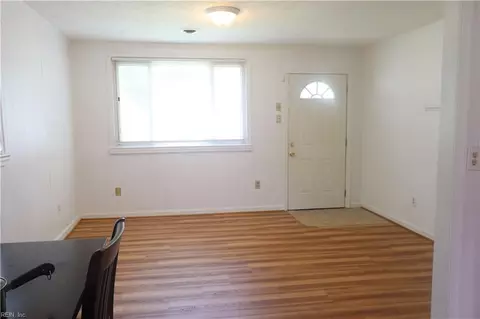 Living - 445 Smiley Rd, Hampton, VA 23663 photo 1 of 4