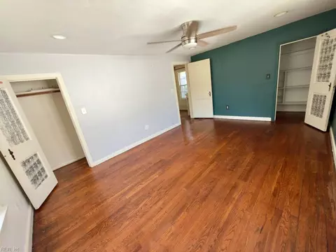 Bedroom - 3609 Matoaka Rd, Hampton, VA 23661 photo 2 of 7