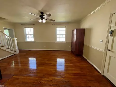 Living - 3609 Matoaka Rd, Hampton, VA 23661 photo 1 of 5