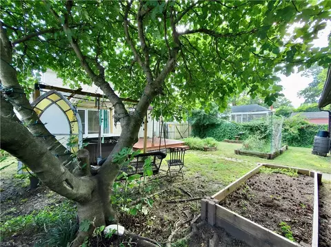 Exterior - 3609 Matoaka Rd, Hampton, VA 23661 photo 7 of 7