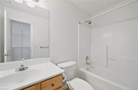 Bath - 236 Zelkova Rd, Williamsburg, VA 23185 photo 5 of 6