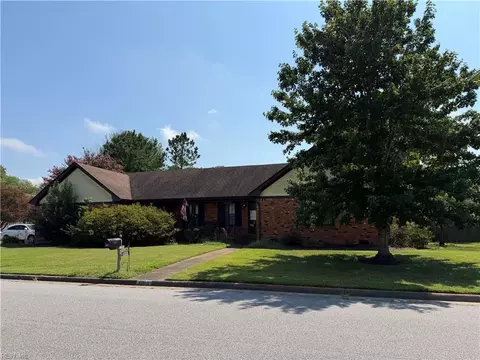 1208 Kittery Drive Dr, Virginia Beach, VA 23464