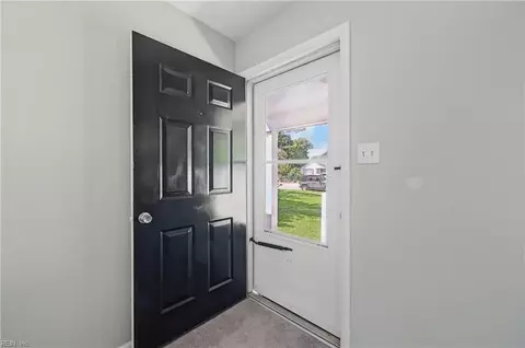 Entry Way - 502 Regina Ct, Hampton, VA 23669 photo 1 of 2