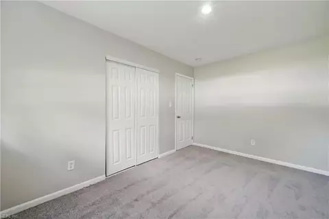 Bedroom - 502 Regina Ct, Hampton, VA 23669 photo 9 of 9