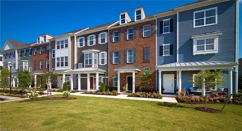 Exterior - 661 Allery Rd, Chesapeake, VA 23320 photo 2 of 3