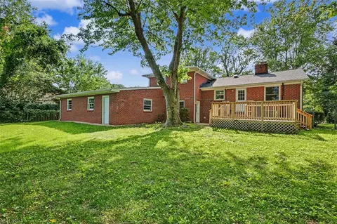 Exterior - 8 Riverdale Dr, Hampton, VA 23666 photo 6 of 6