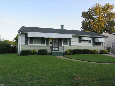 Exterior - 5304 Silvey Dr, Norfolk, VA 23502 photo 3 of 4