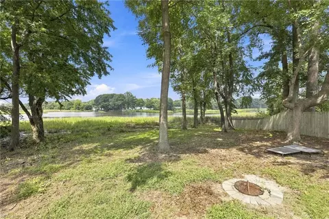 Exterior - 127 Baker Farm Dr, Hampton, VA 23666 photo 6 of 6