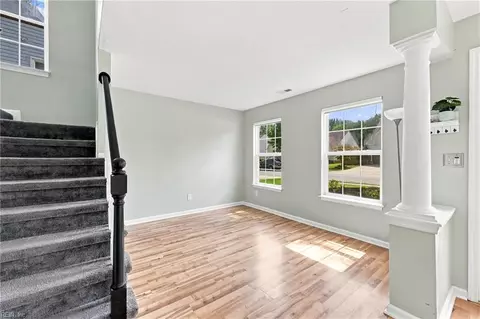 Living - 127 Baker Farm Dr, Hampton, VA 23666 photo 1 of 3