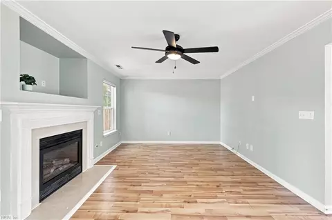 Living - 127 Baker Farm Dr, Hampton, VA 23666 photo 3 of 3