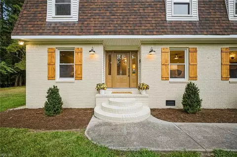 Exterior - 3132 Benefit Rd, Chesapeake, VA 23322 photo 2 of 4