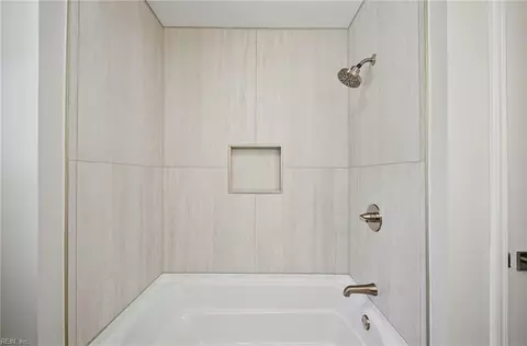Bath - 3132 Benefit Rd, Chesapeake, VA 23322 photo 6 of 6