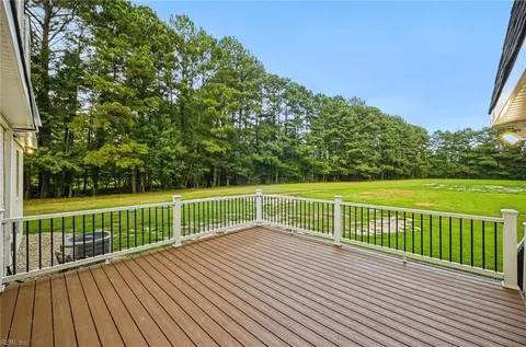 Exterior - 3132 Benefit Rd, Chesapeake, VA 23322 photo 3 of 4
