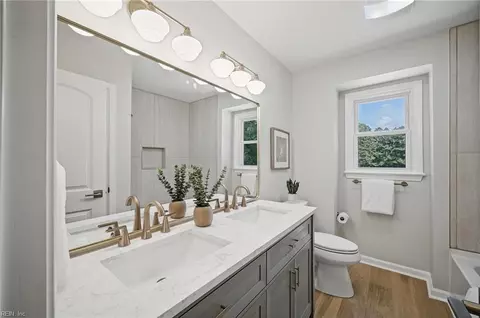 Bath - 3132 Benefit Rd, Chesapeake, VA 23322 photo 5 of 6