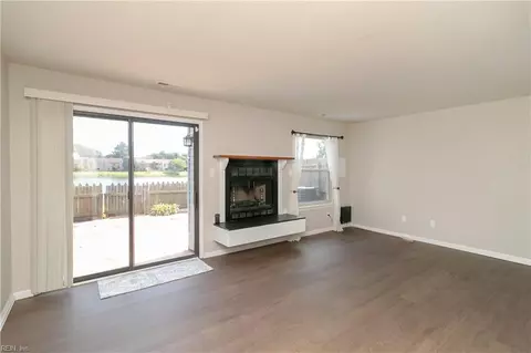 Living - 4737 Eldon Ct, Virginia Beach, VA 23462 photo 1 of 4