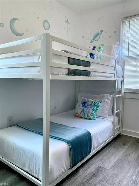 Bedroom - 125 S Fourth St, Hampton, VA 23664 photo 3 of 7