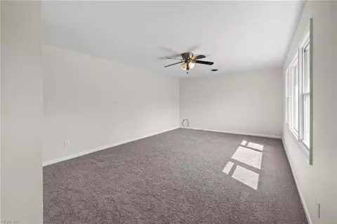 Living - 533 Declaration Rd, Virginia Beach, VA 23462 photo 2 of 3