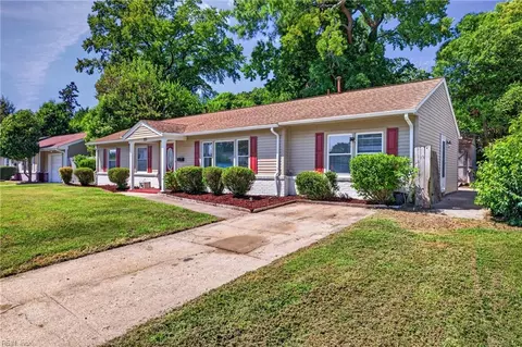 Exterior - 533 Declaration Rd, Virginia Beach, VA 23462 photo 2 of 6