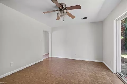 Living - 533 Declaration Rd, Virginia Beach, VA 23462 photo 3 of 3