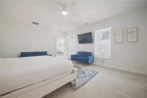 Bedroom - 123 N Fourth St, Hampton, VA 23664 photo 2 of 7