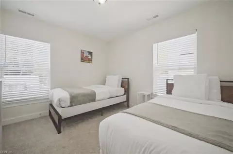 Bedroom - 123 N Fourth St, Hampton, VA 23664 photo 6 of 7