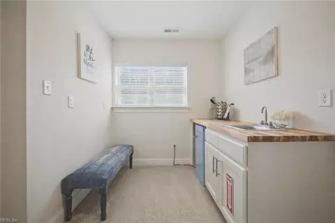 Other - 123 N Fourth St, Hampton, VA 23664 photo 5 of 7