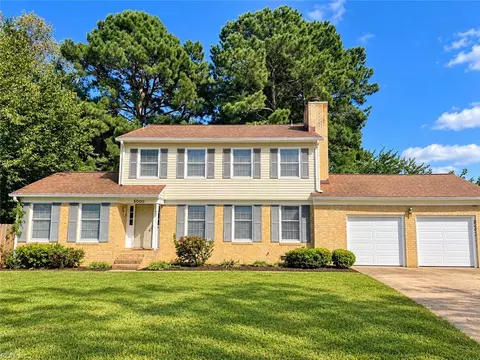 5000 Kemps Farm Pl, Virginia Beach, VA 23464