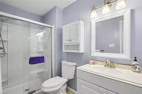 Bath - 1330 Coral Pl, Hampton, VA 23669 photo 2 of 3