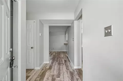 Entry Way - 1330 Coral Pl, Hampton, VA 23669 photo 1 of 2