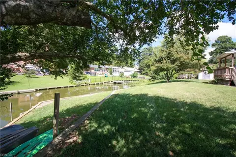 Exterior - 2708 Meadow Dr W, Chesapeake, VA 23321 photo 4 of 19