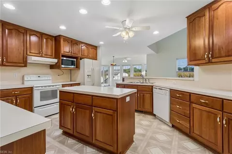 Kitchen - 1559 Buckley Hall Rd, Dutton, VA 23050 photo 1 of 4